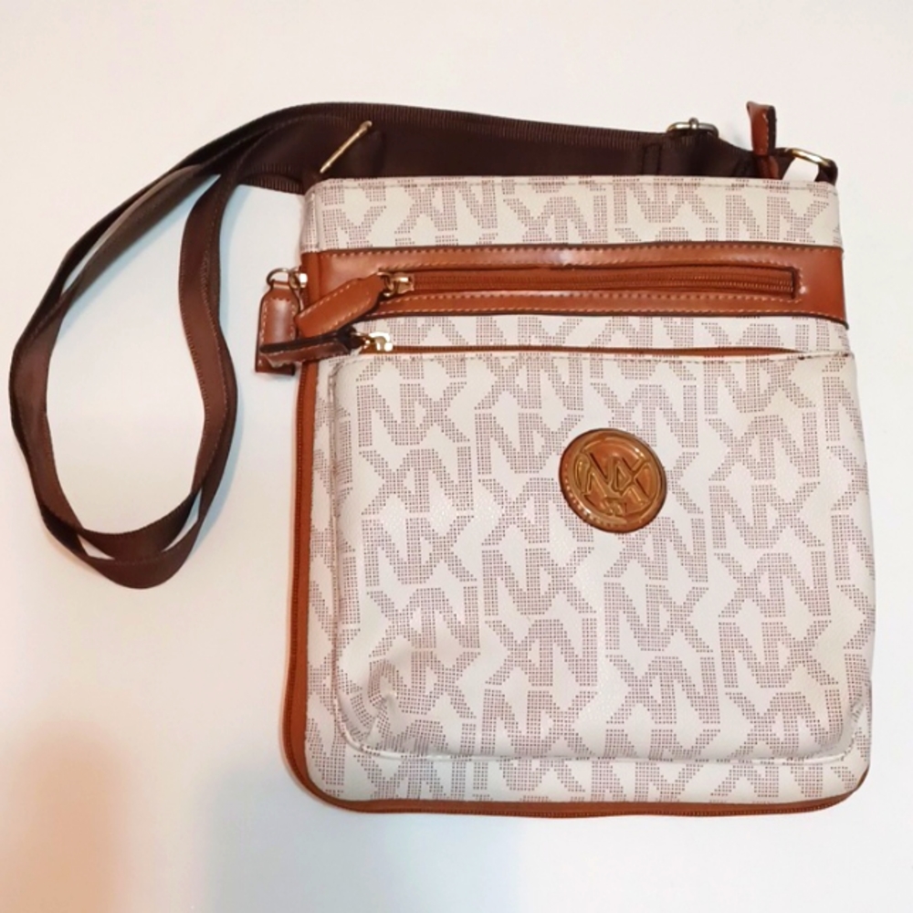 Crossbody bag